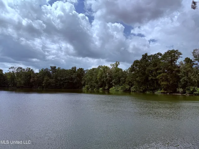 $2,462,400 | 190 Road Krotz Springs, Port Barre, LA 70577