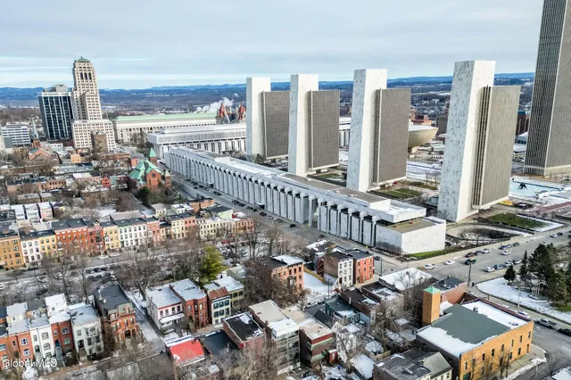 $200,000 | 335 Madison Avenue, Albany, NY 12210