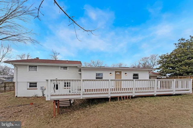 $720,000 | 1600 North Craig Street, Sterling, VA 20164