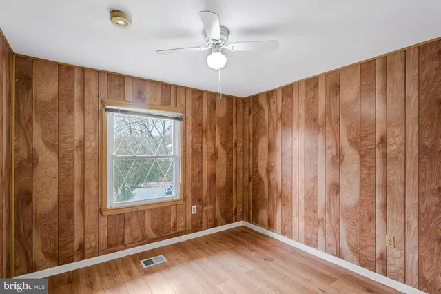 $720,000 | 1600 North Craig Street, Sterling, VA 20164