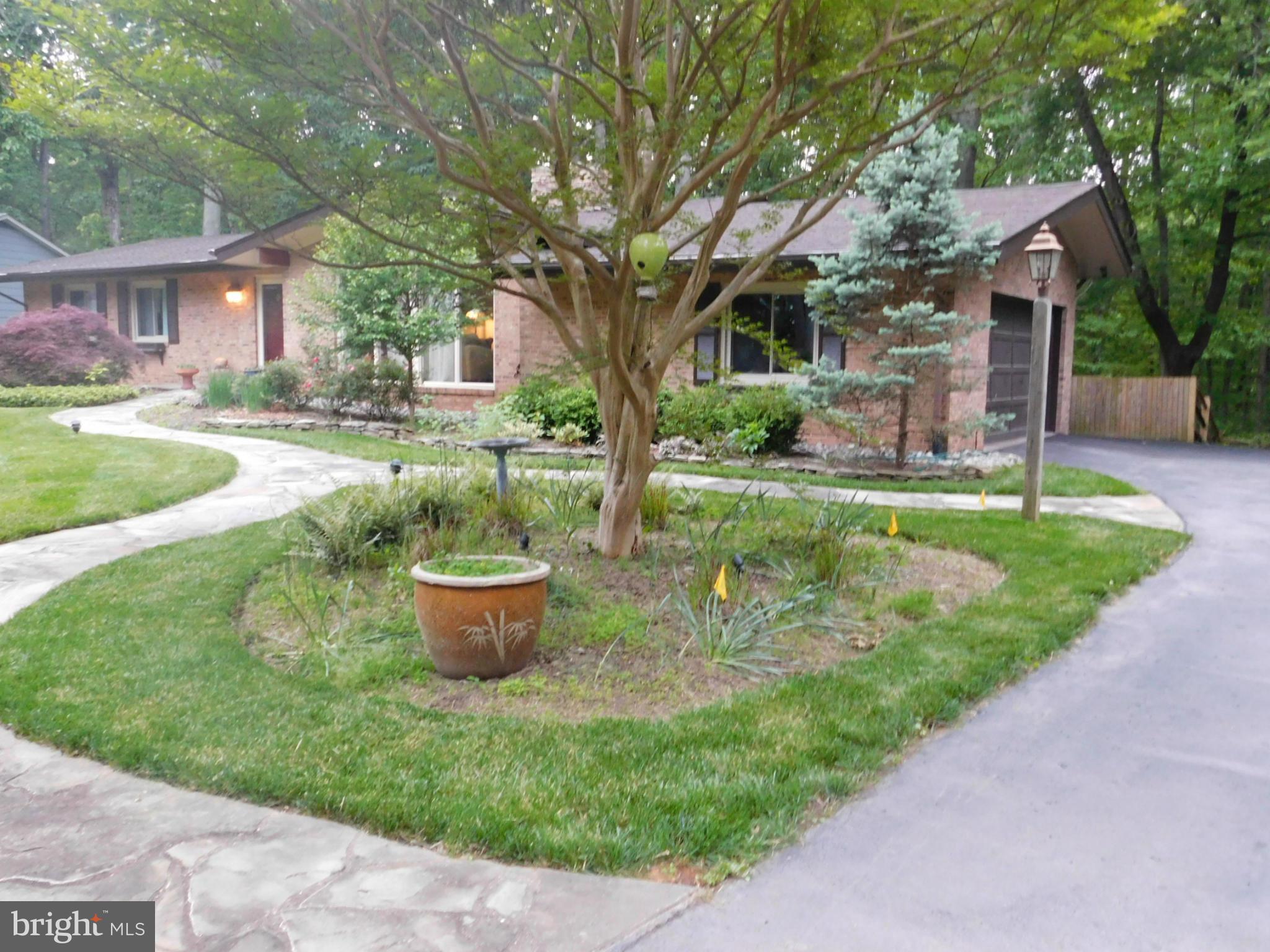 2406 Old Trace Lane Reston, VA 20191 - Photo 3 of 30 Side-load Garage