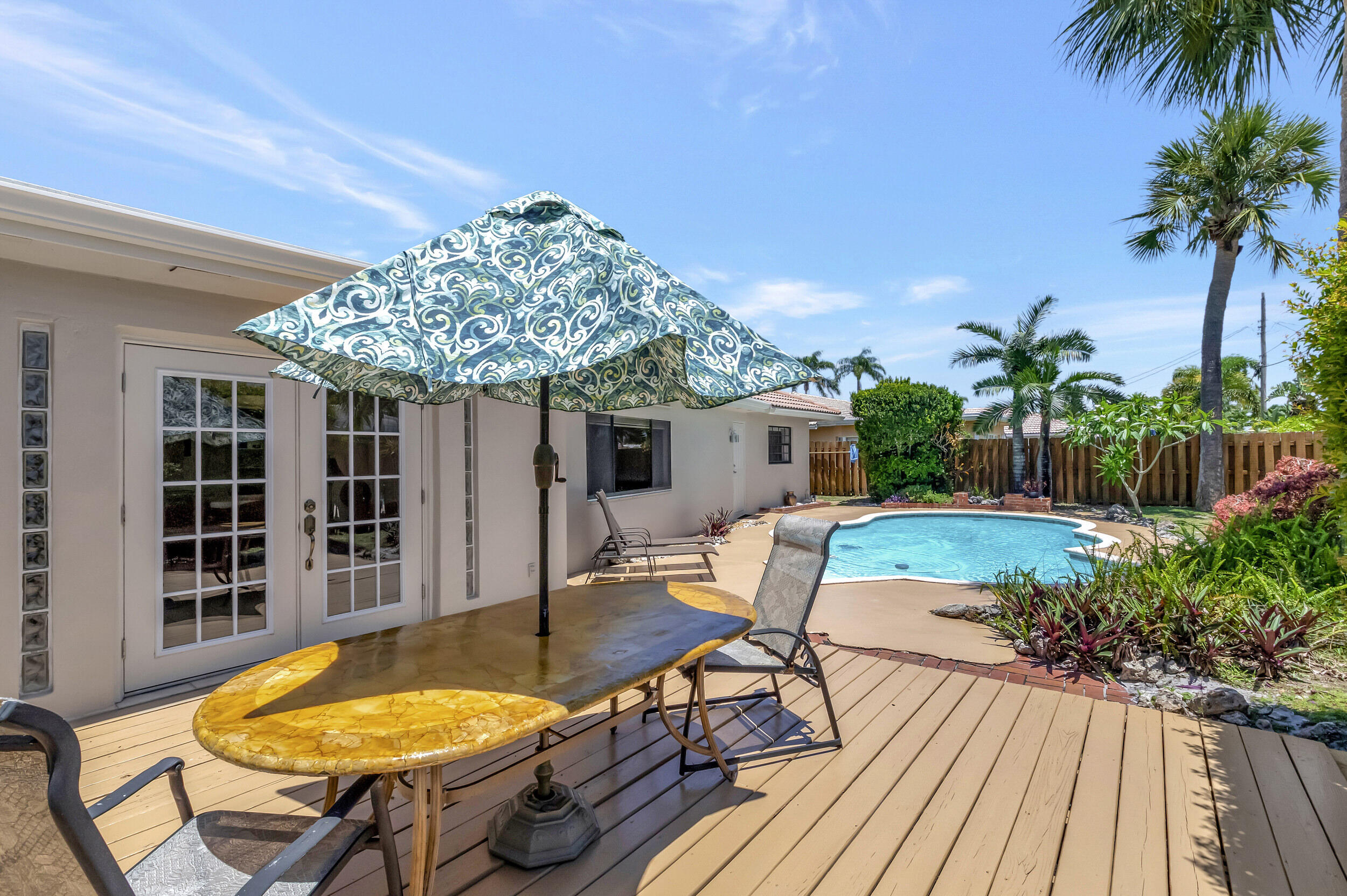 1040 Southwest 3rd Street Boca Raton, FL 33486 - Photo 14 of 38 25_dsc_5569