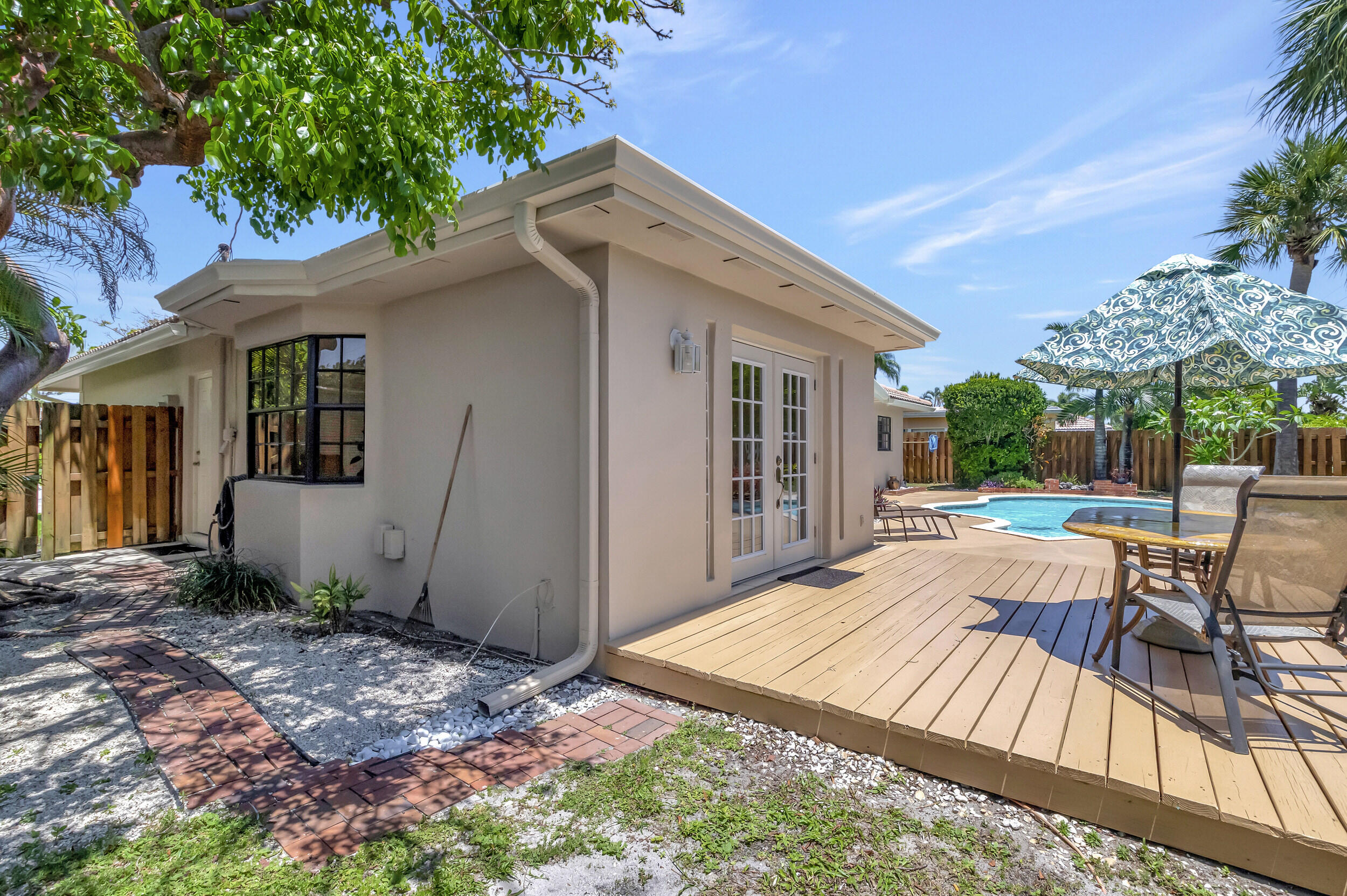 1040 Southwest 3rd Street Boca Raton, FL 33486 - Photo 15 of 38 28_dsc_5584