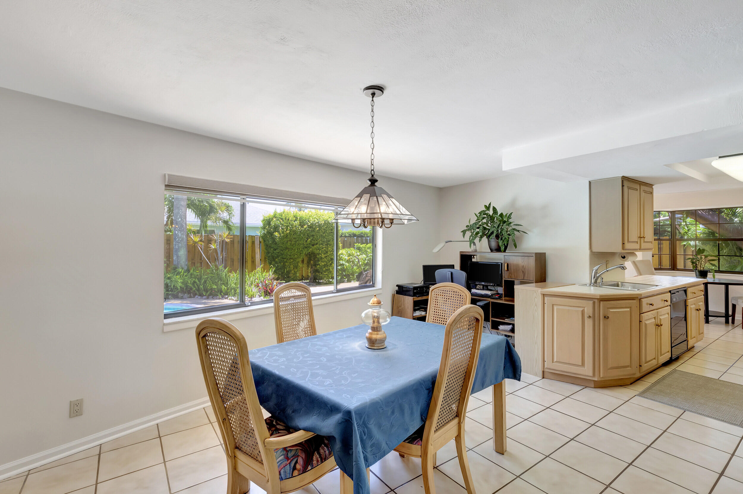 1040 Southwest 3rd Street Boca Raton, FL 33486 - Photo 20 of 38 38_dsc_5634