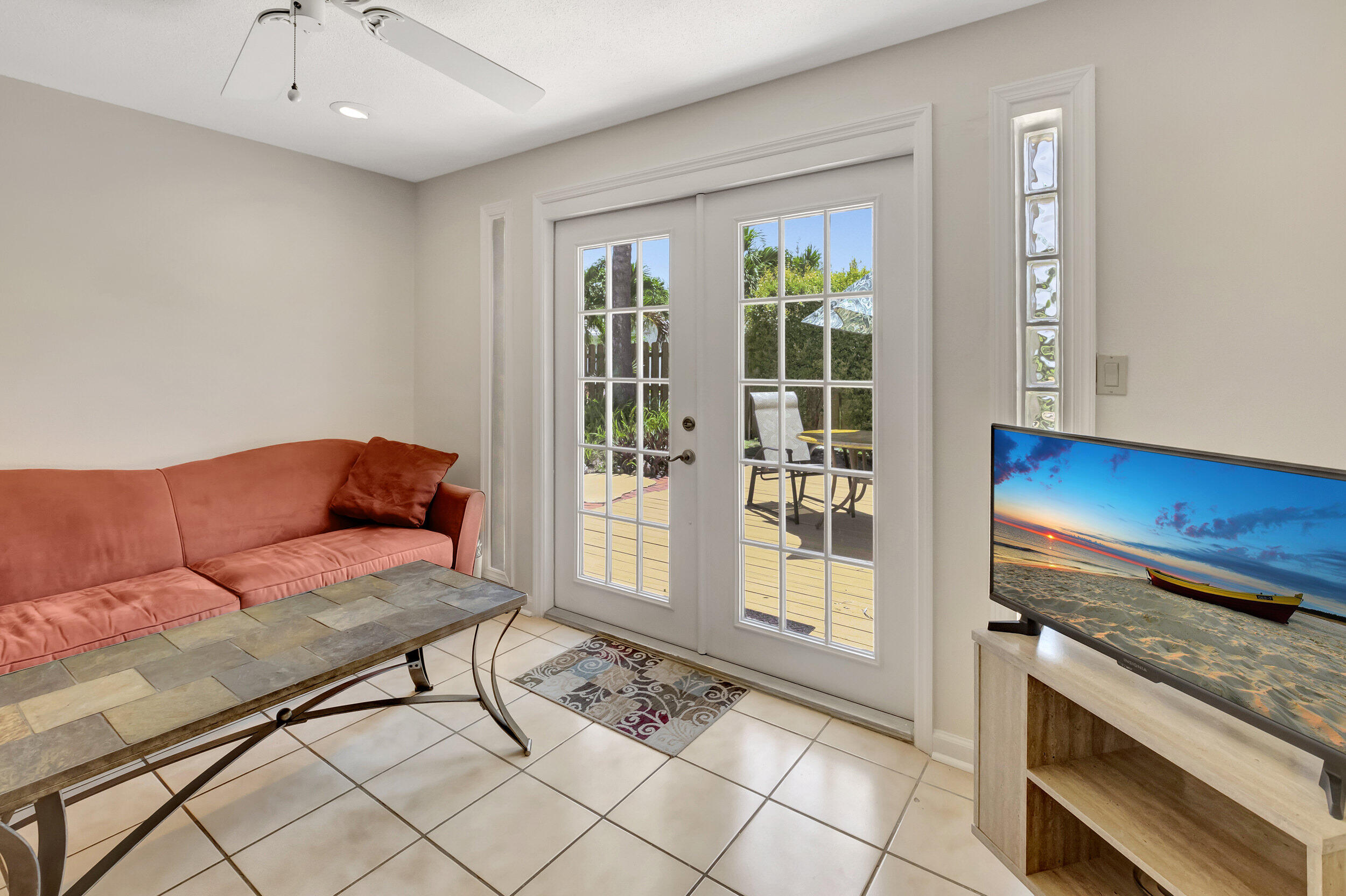 1040 Southwest 3rd Street Boca Raton, FL 33486 - Photo 29 of 38 48_dsc_5684