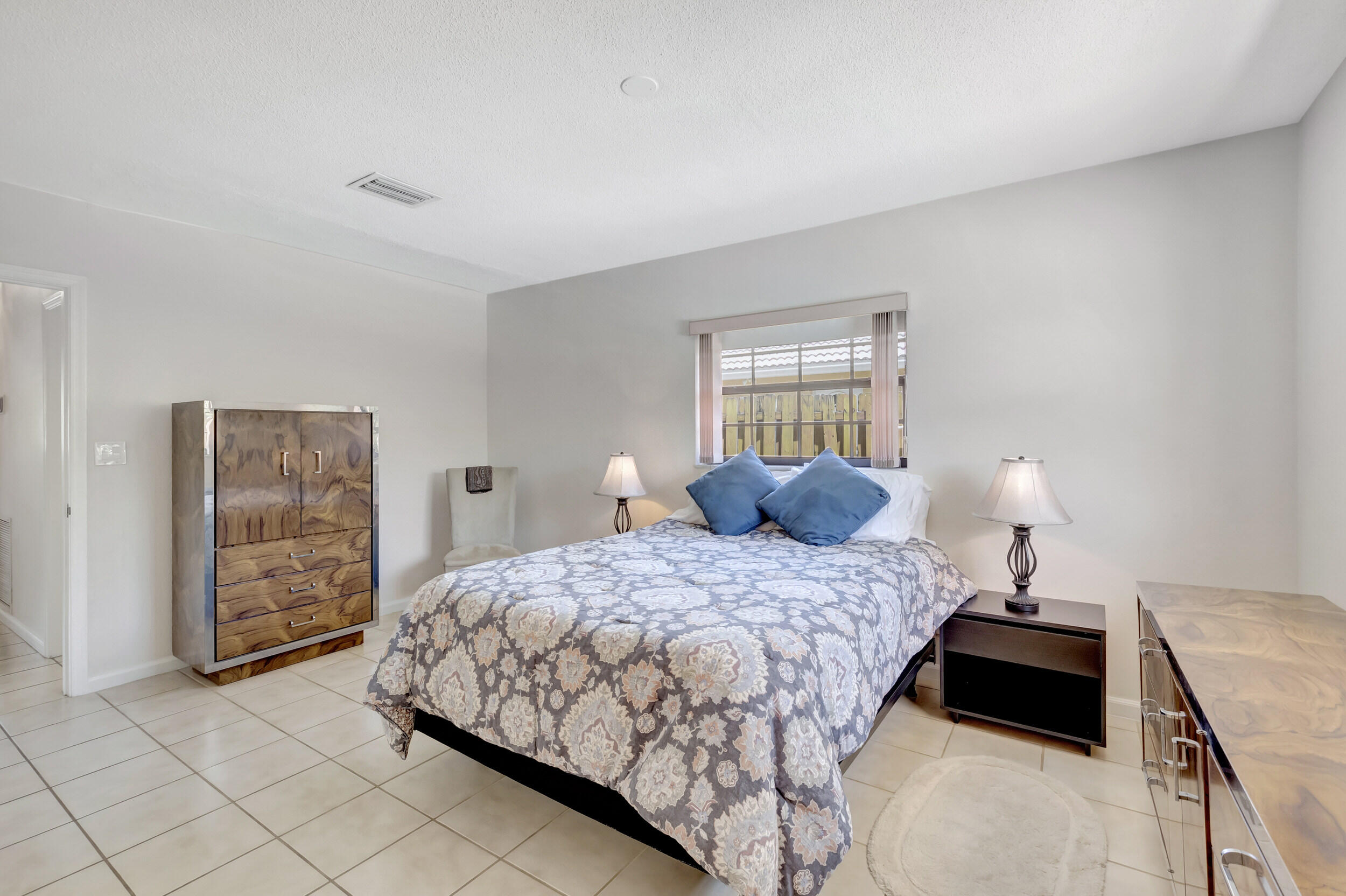 1040 Southwest 3rd Street Boca Raton, FL 33486 - Photo 34 of 38 53_dsc_5714