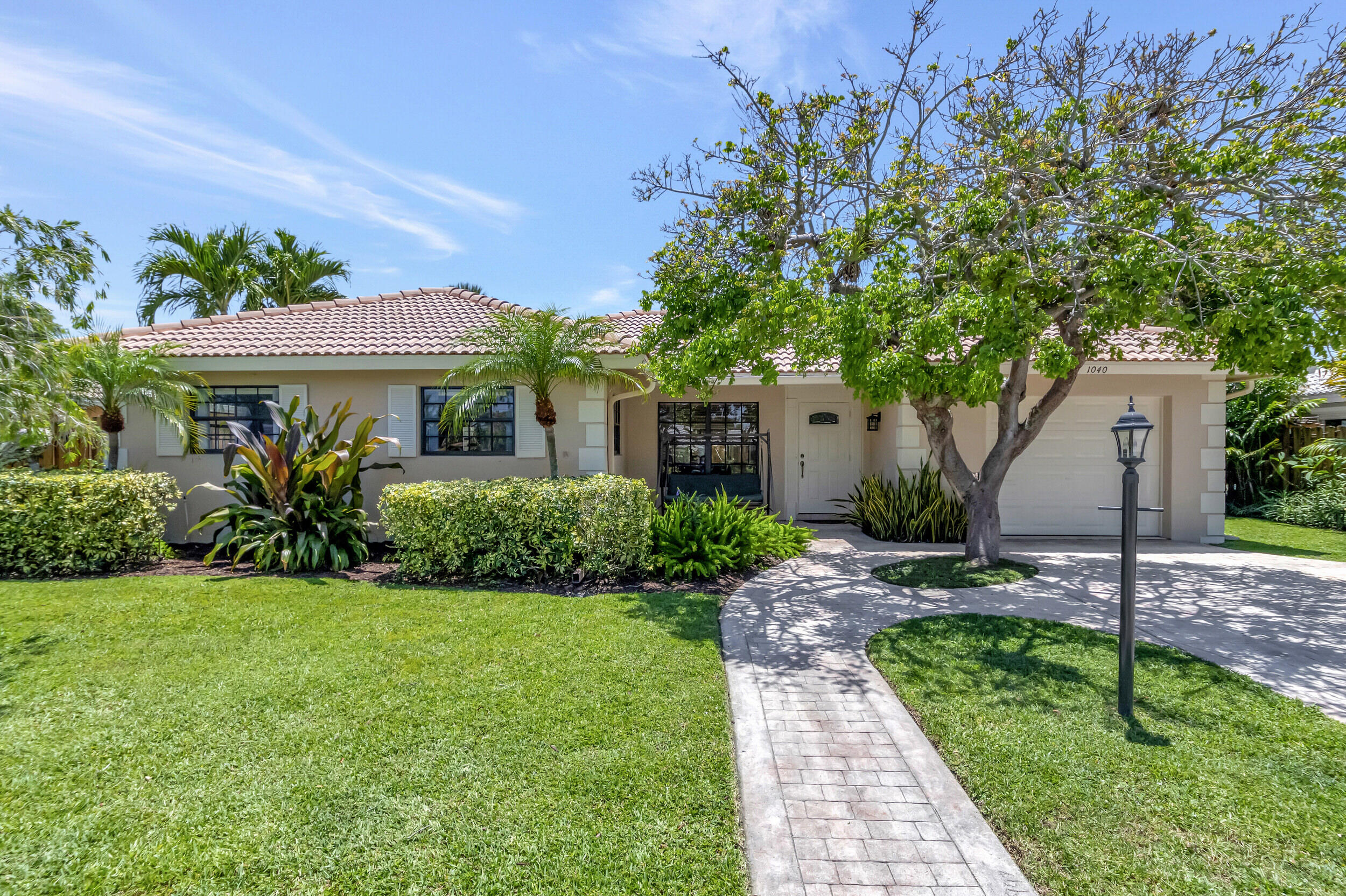 1040 Southwest 3rd Street Boca Raton, FL 33486 - Photo 7 of 38 16_dsc_5539