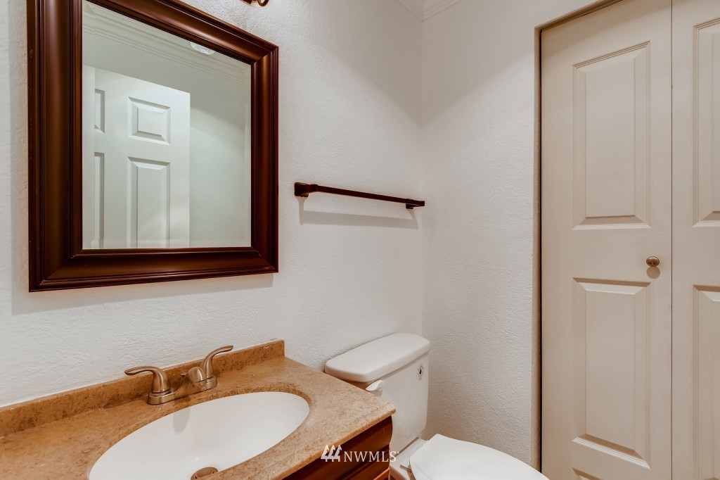 2206 185th Place Southeast Bothell, WA 98012 - Photo 11 of 27