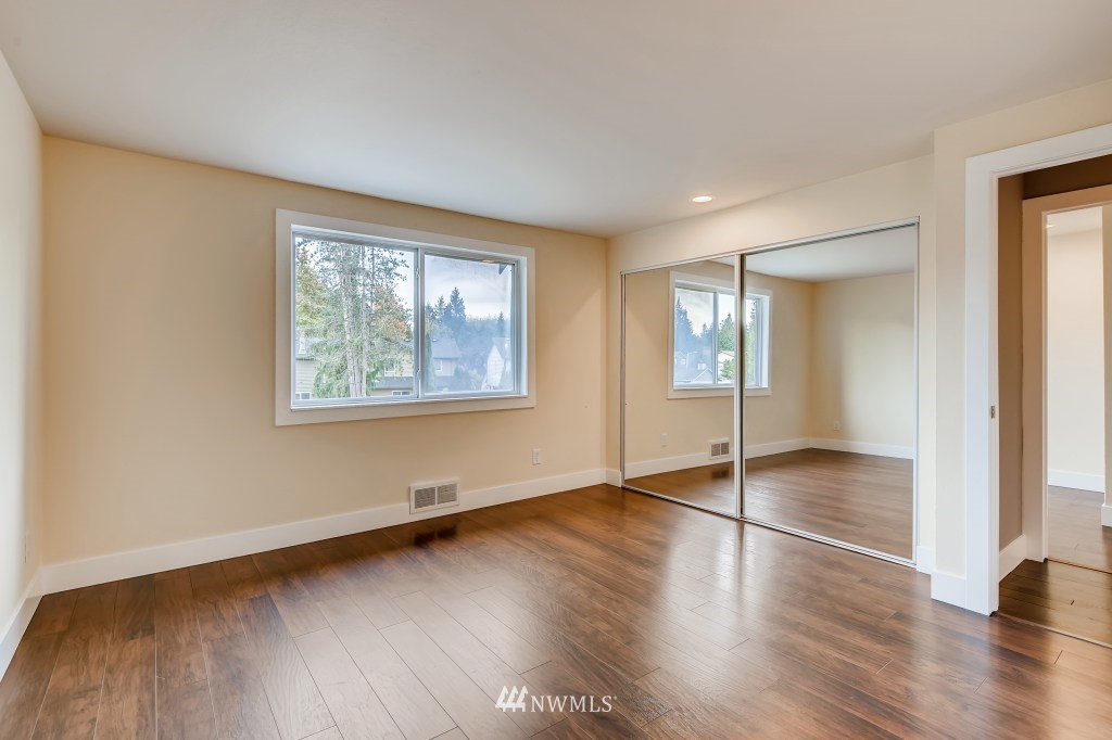 2206 185th Place Southeast Bothell, WA 98012 - Photo 13 of 27