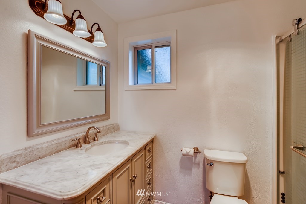 2206 185th Place Southeast Bothell, WA 98012 - Photo 15 of 27