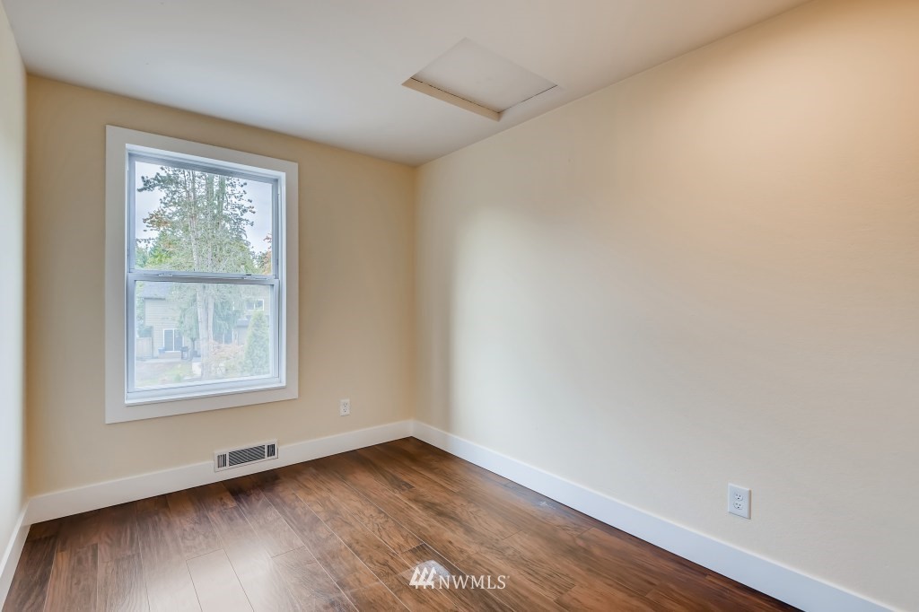 2206 185th Place Southeast Bothell, WA 98012 - Photo 16 of 27