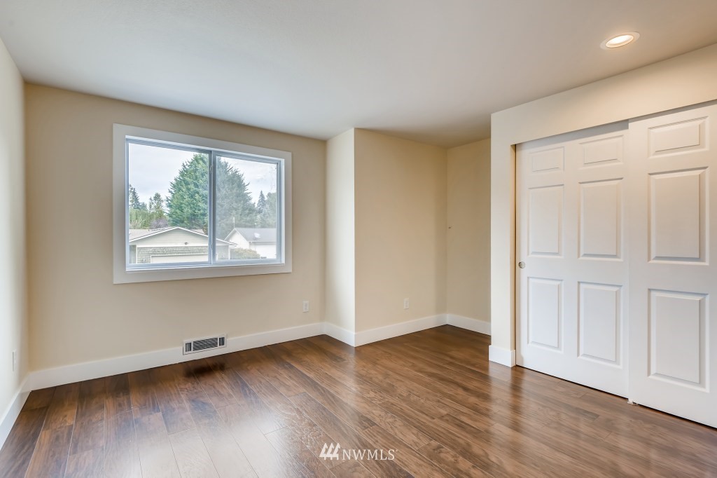 2206 185th Place Southeast Bothell, WA 98012 - Photo 20 of 27