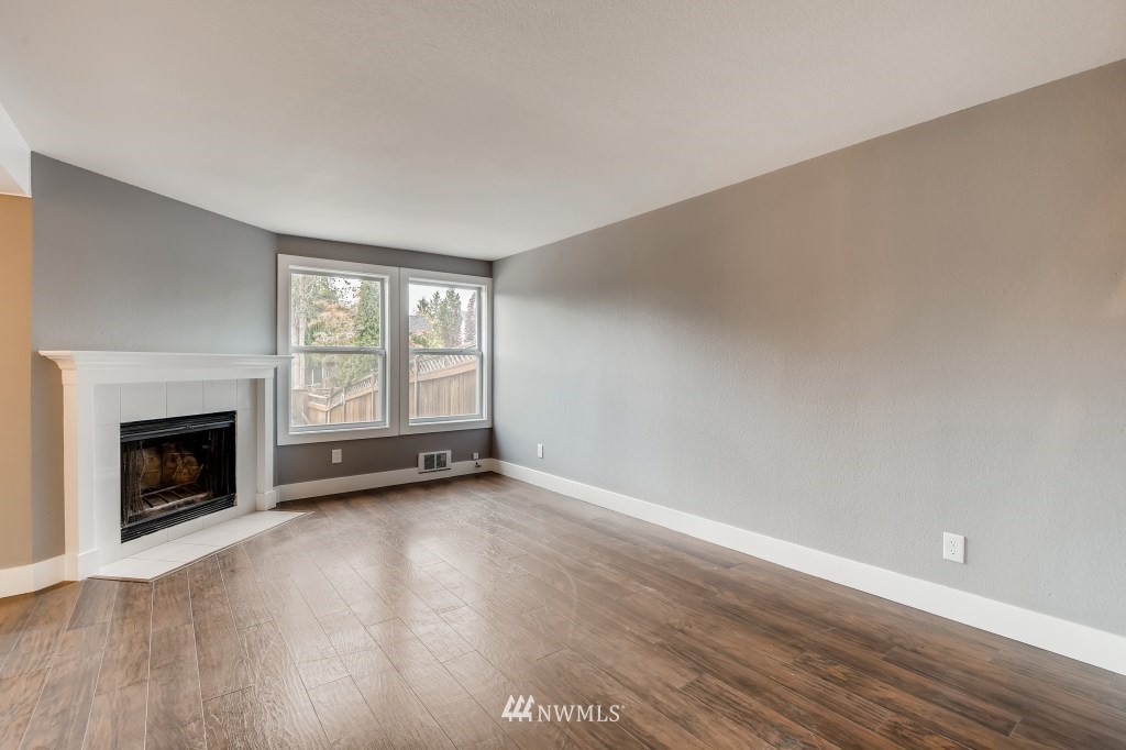 2206 185th Place Southeast Bothell, WA 98012 - Photo 4 of 27