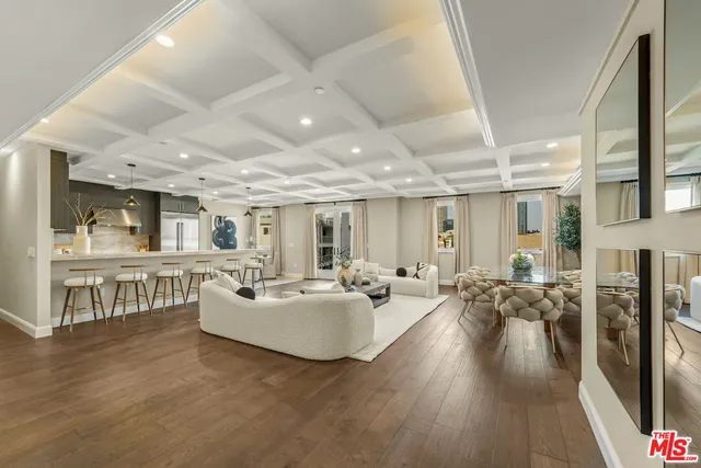 $13,950 | 1825 Pandora Avenue, Unit 201, Los Angeles, CA 90025