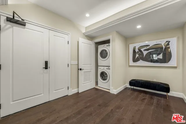 $13,950 | 1825 Pandora Avenue, Unit 201, Los Angeles, CA 90025