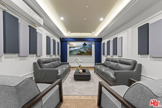 $13,950 | 1825 Pandora Avenue, Unit 201, Los Angeles, CA 90025