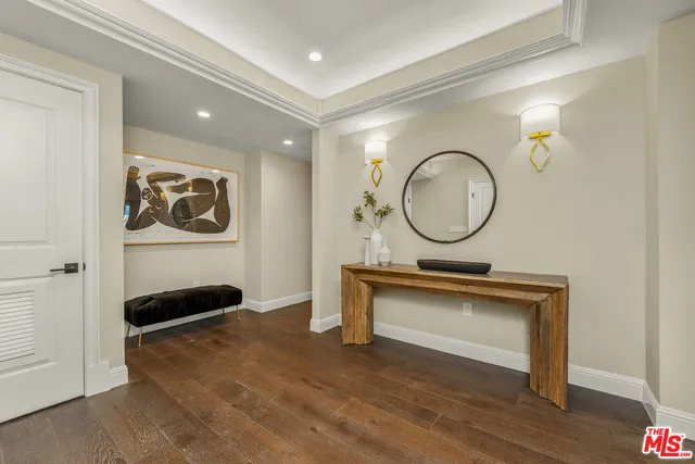 $13,950 | 1825 Pandora Avenue, Unit 201, Los Angeles, CA 90025