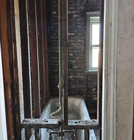 $229,000 | 7524 South Colfax Avenue, Chicago, IL 60649