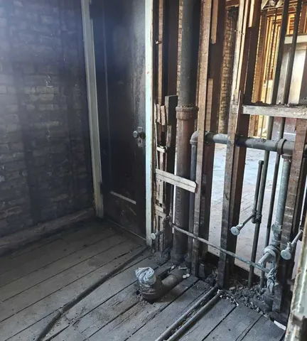 $229,000 | 7524 South Colfax Avenue, Chicago, IL 60649