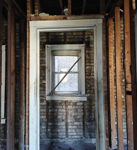 $229,000 | 7524 South Colfax Avenue, Chicago, IL 60649