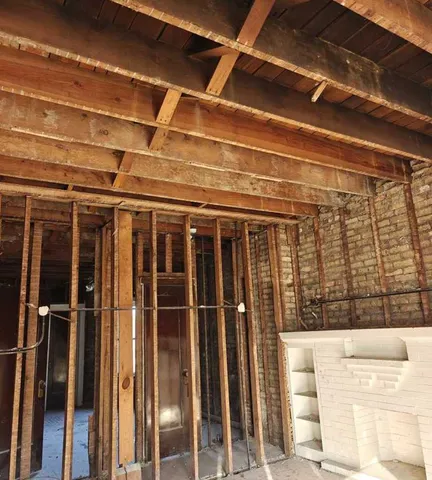 $229,000 | 7524 South Colfax Avenue, Chicago, IL 60649