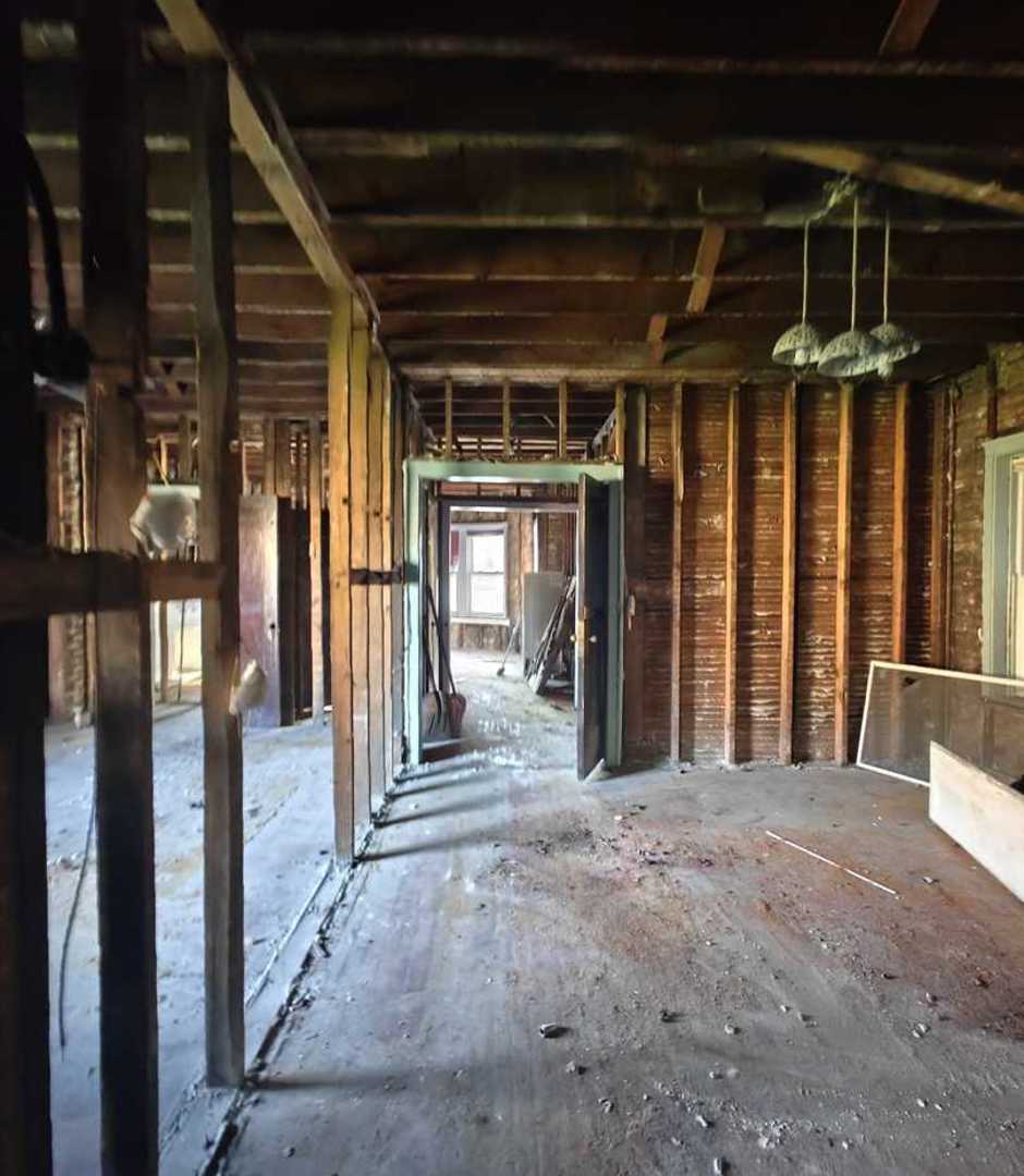 7524 South Colfax Avenue Chicago, IL 60649 - Photo 18 of 31