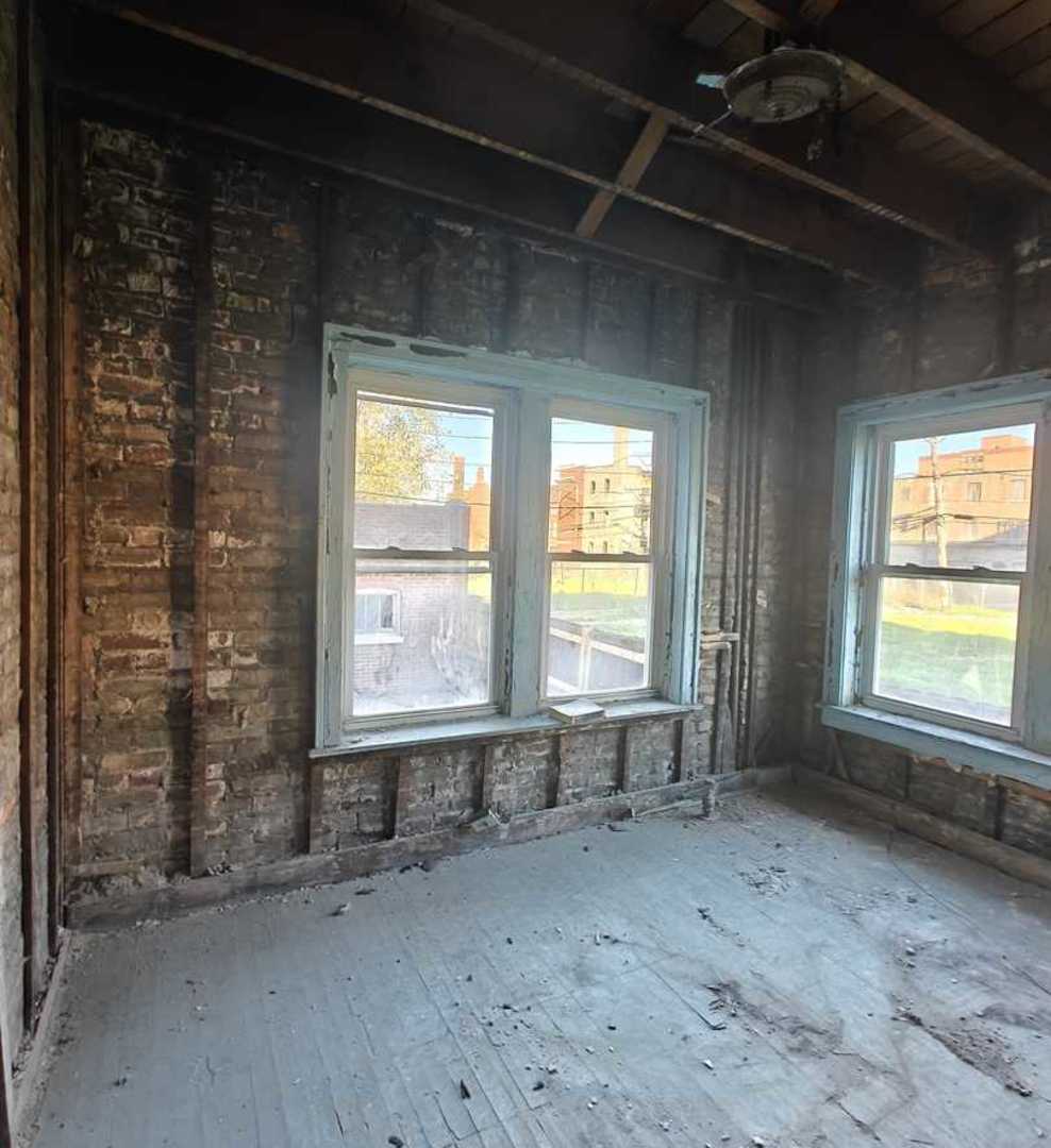 7524 South Colfax Avenue Chicago, IL 60649 - Photo 23 of 31