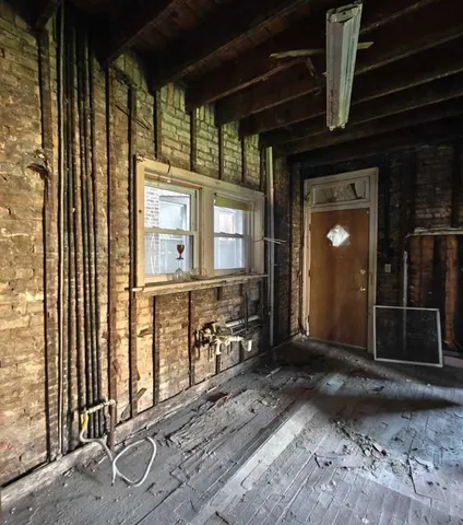 $229,000 | 7524 South Colfax Avenue, Chicago, IL 60649