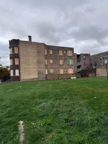 $229,000 | 7524 South Colfax Avenue, Chicago, IL 60649