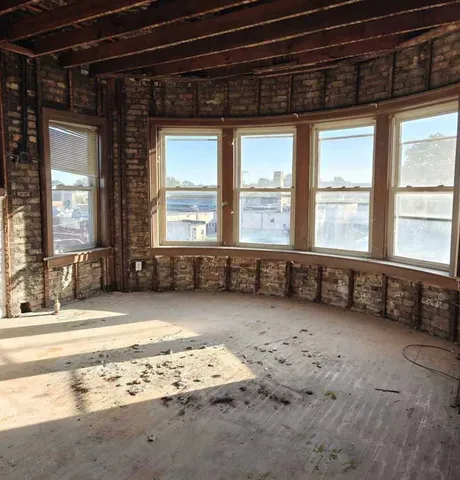 $229,000 | 7524 South Colfax Avenue, Chicago, IL 60649