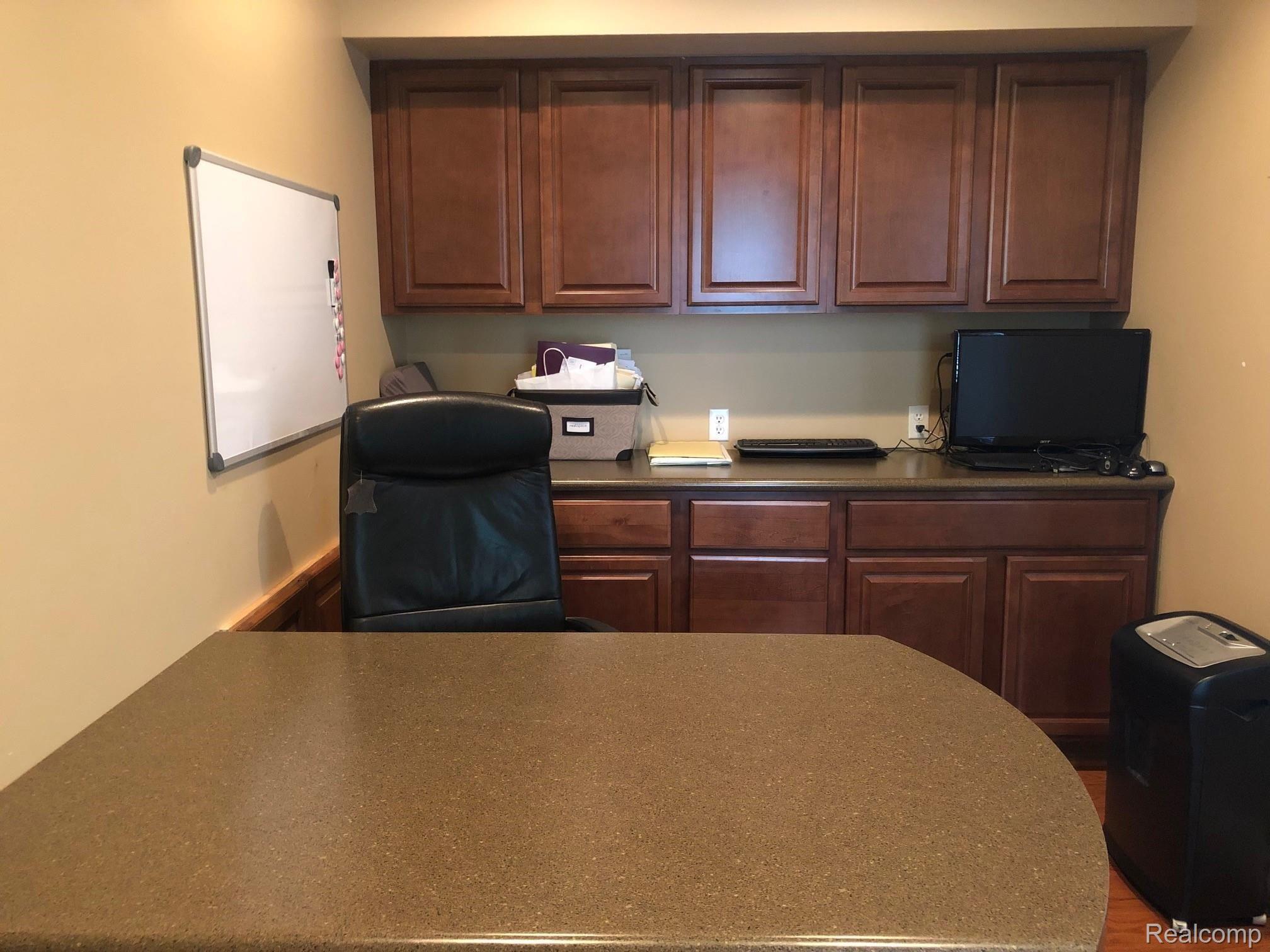 338 Ridge Road Grosse Pointe, MI 48236 - Photo 14 of 54 IMG_6148.jpg