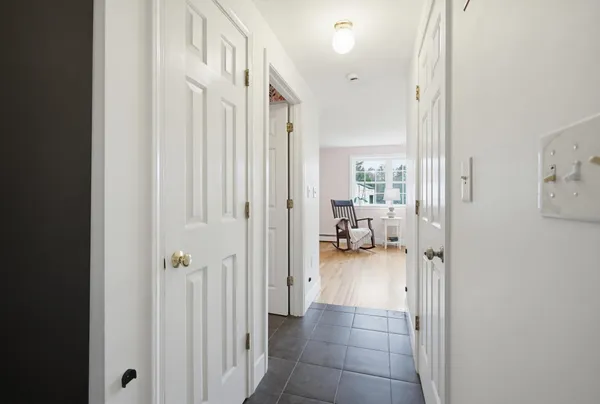 $895,000 | 21 Little River Road, Nottingham, NH 03290