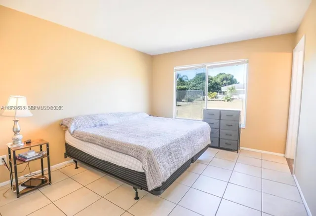 $2,500 | 250 Southwest Homeland Road, Port St. Lucie, FL 34953