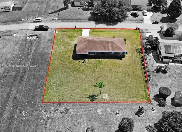 $2,500 | 250 Southwest Homeland Road, Port St. Lucie, FL 34953