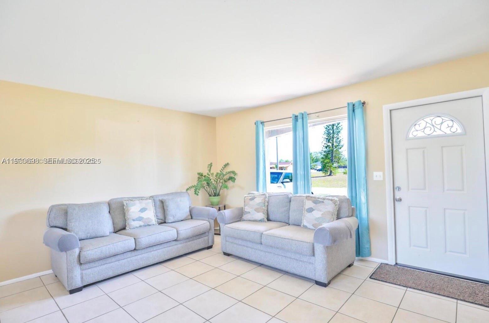 250 Southwest Homeland Road Port St. Lucie, FL 34953 - Photo 6 of 20