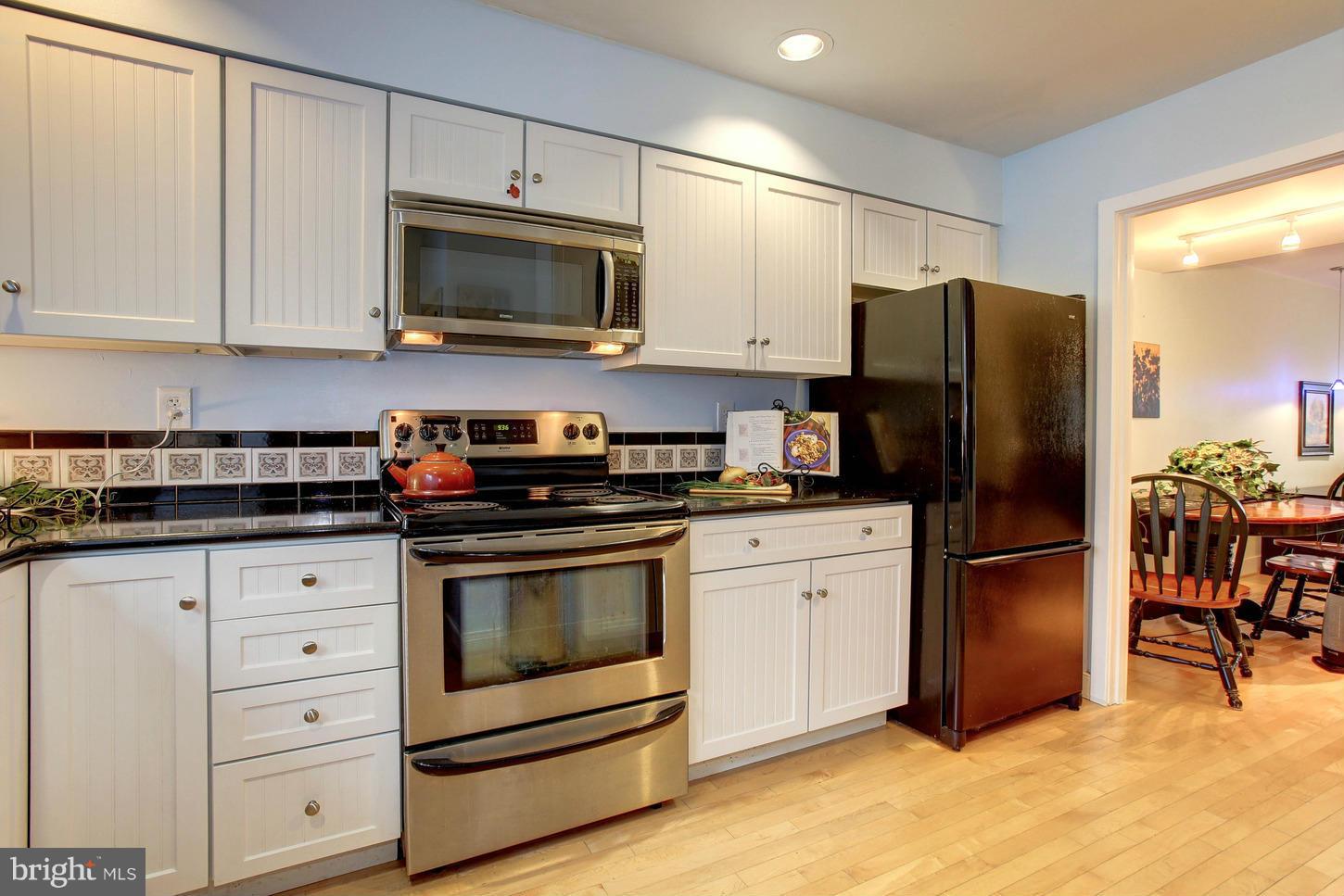 1964 Winterport Cluster Reston, VA 20191 - Photo 8 of 30 Kitchen