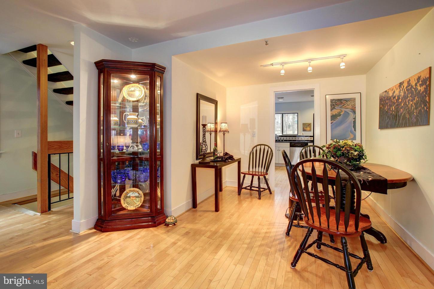 1964 Winterport Cluster Reston, VA 20191 - Photo 9 of 30 Dining Room
