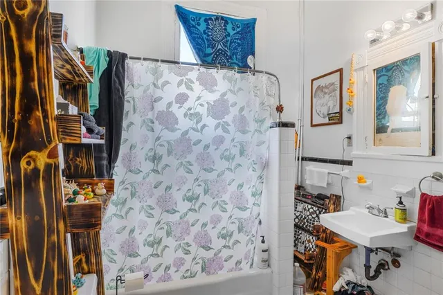 $795,000 | 4909-11 Carondelet Street, New Orleans, LA 70115