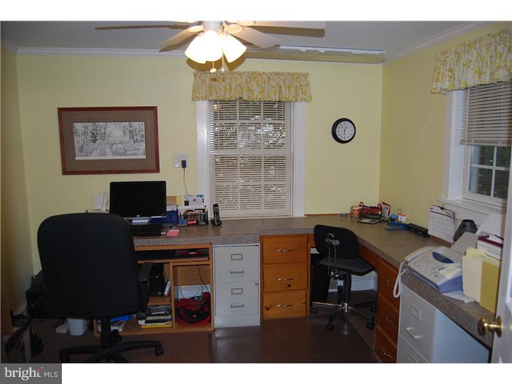 323 Washington Street Spring City, PA 19475 - Photo 16 of 24