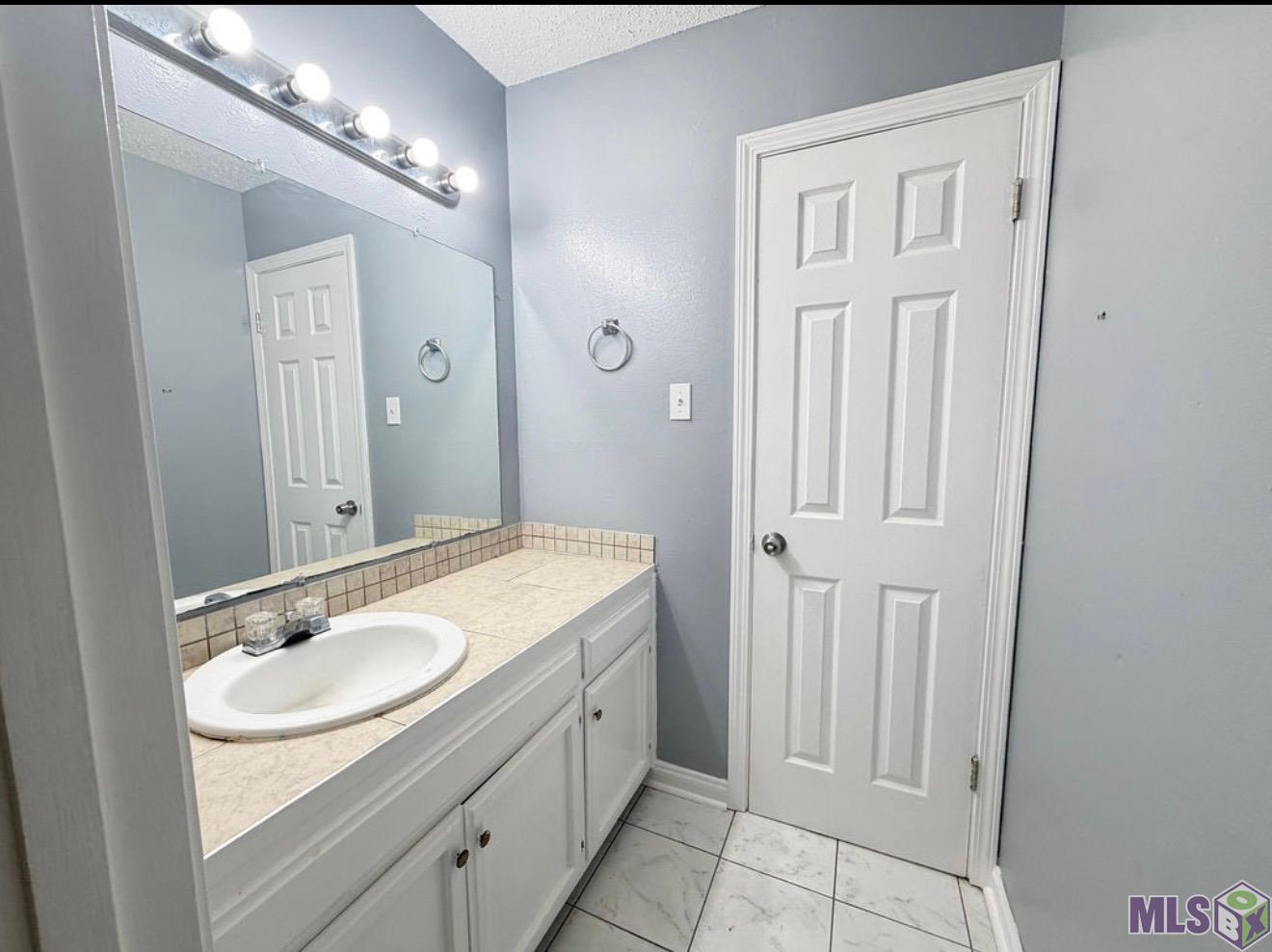 3515 Yorkfield Drive Baton Rouge, LA 70816 - Photo 18 of 37 D