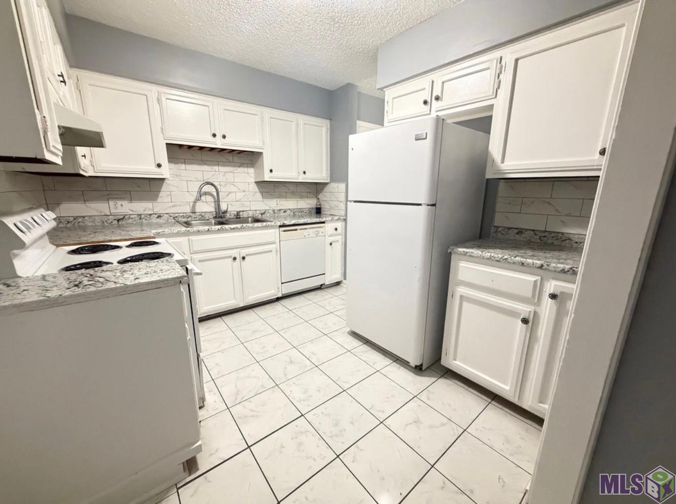 3515 Yorkfield Drive Baton Rouge, LA 70816 - Photo 9 of 37 ABC