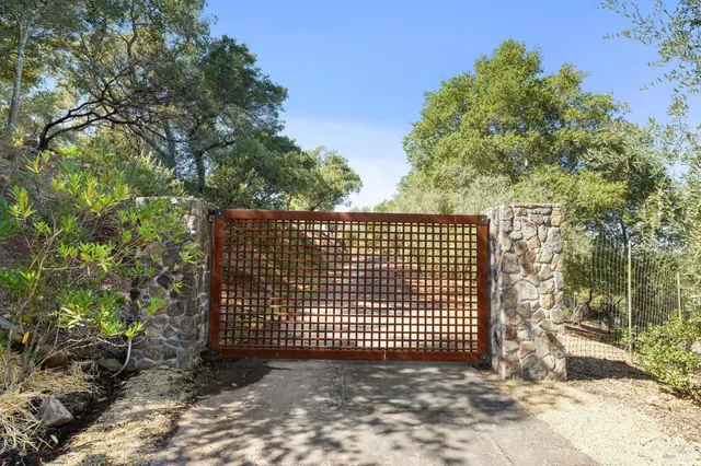 $6,900,000 | 2846 Monticello Road, Napa, CA 94558