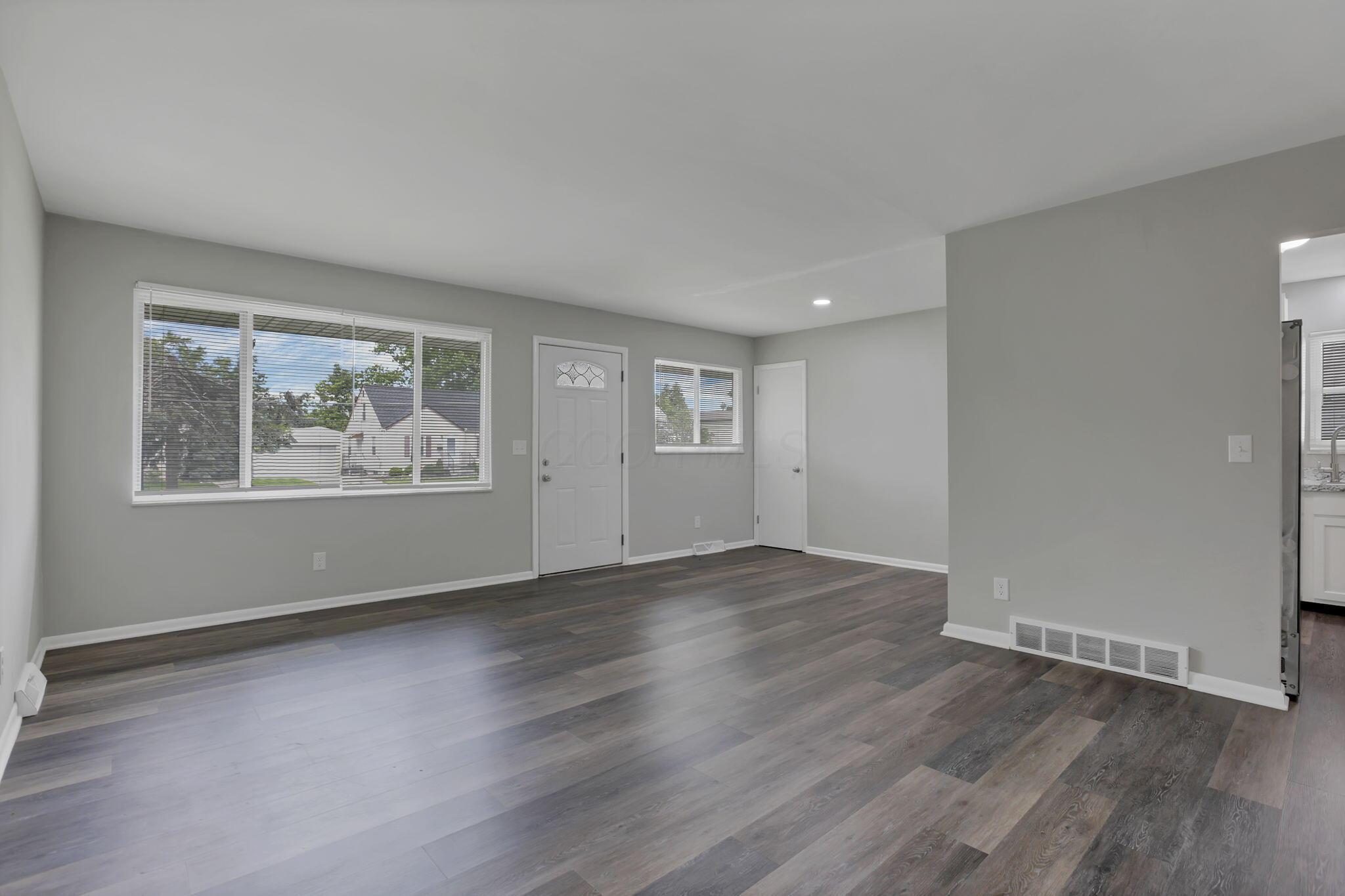2758 Beulah Road Columbus, OH 43211 - Photo 10 of 54 10-web-or-mls-SMEP1350
