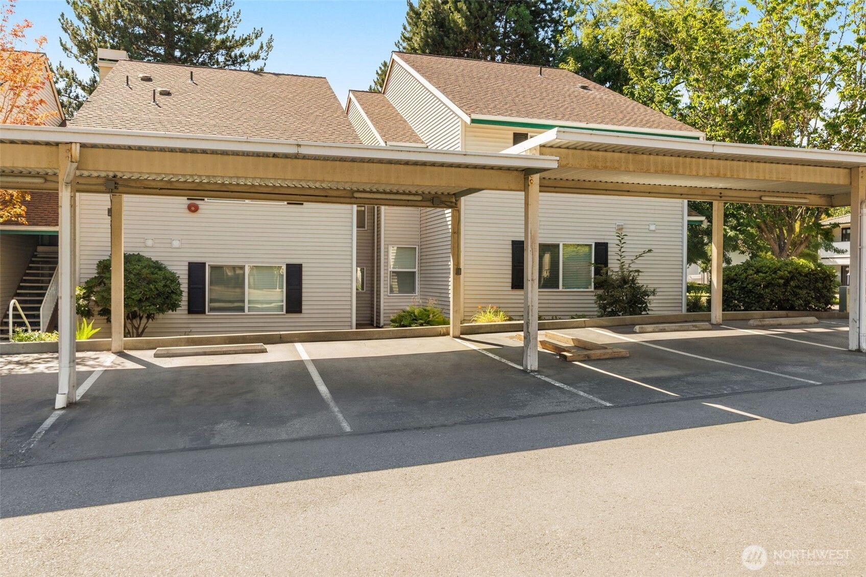 4231 Northeast 5th Street, Unit B203 Renton, WA 98059 - Photo 17 of 17