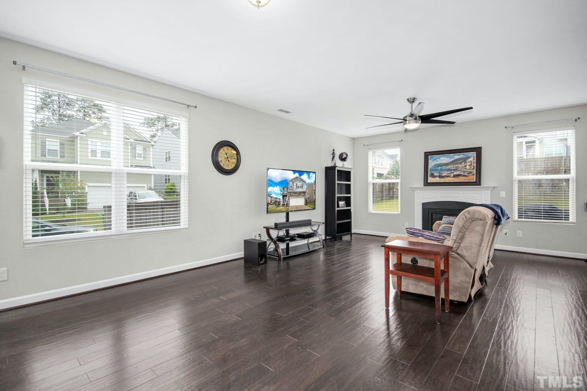 701 Maple Brook Road Fuquay-Varina, NC 27526 - Photo 3 of 26 Gallery Image 3