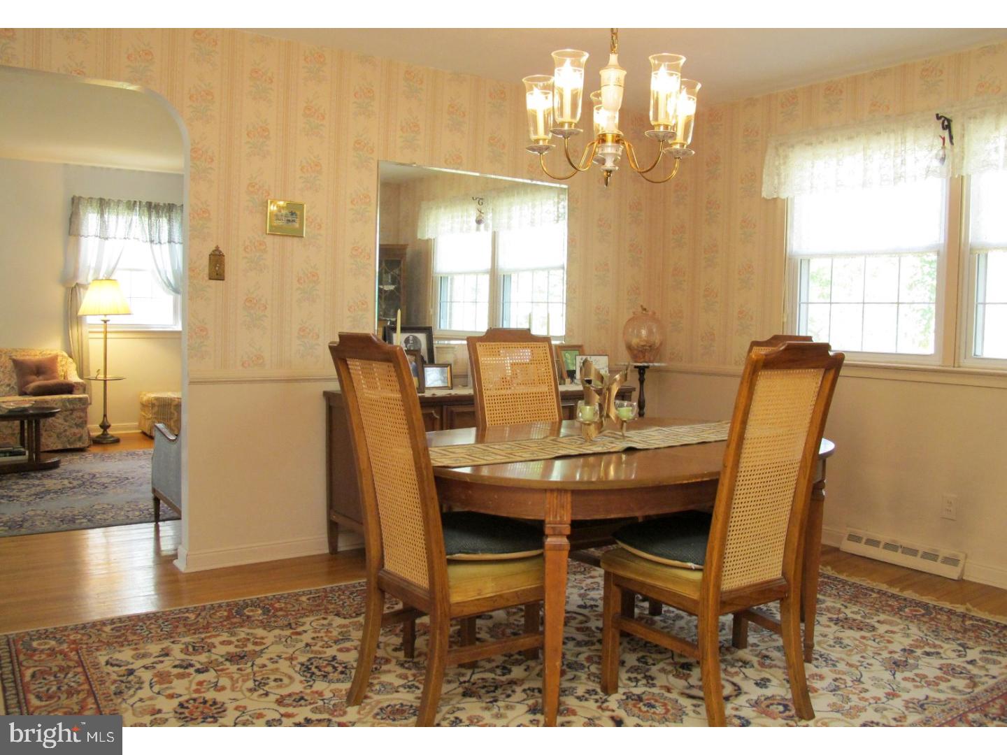 1 Devon Road Cinnaminson, NJ 08077 - Photo 7 of 25 Dining Room