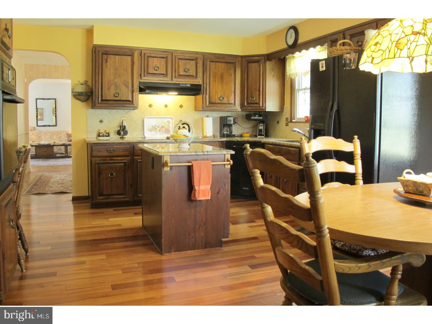 1 Devon Road Cinnaminson, NJ 08077 - Photo 8 of 25 Kitchen