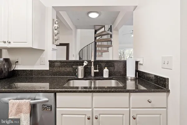 $315,000 | 12901 Churchill Ridge Circle, Unit 13, Germantown, MD 20874