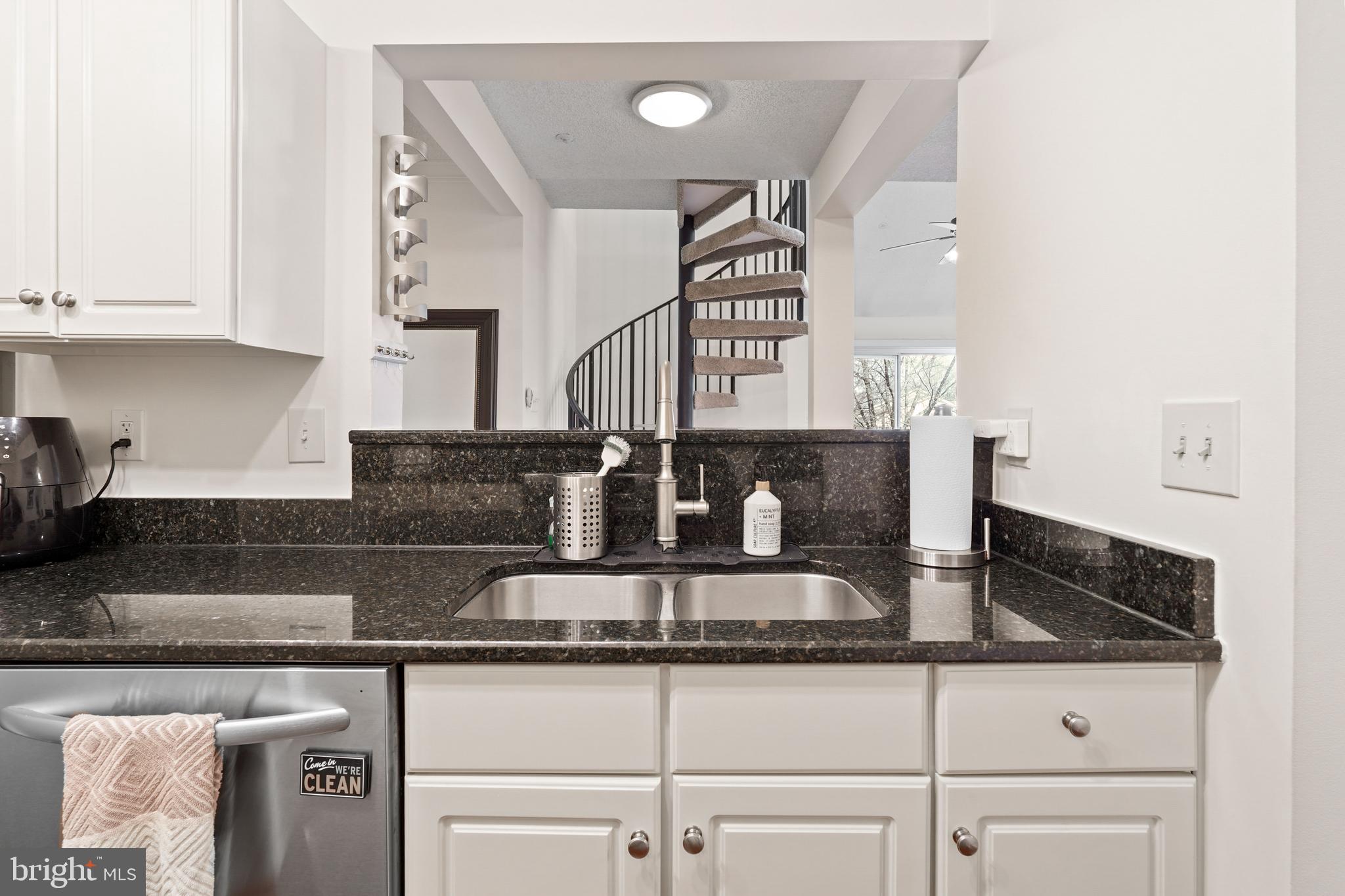 12901 Churchill Ridge Circle, Unit 13 Germantown, MD 20874 - Photo 9 of 44