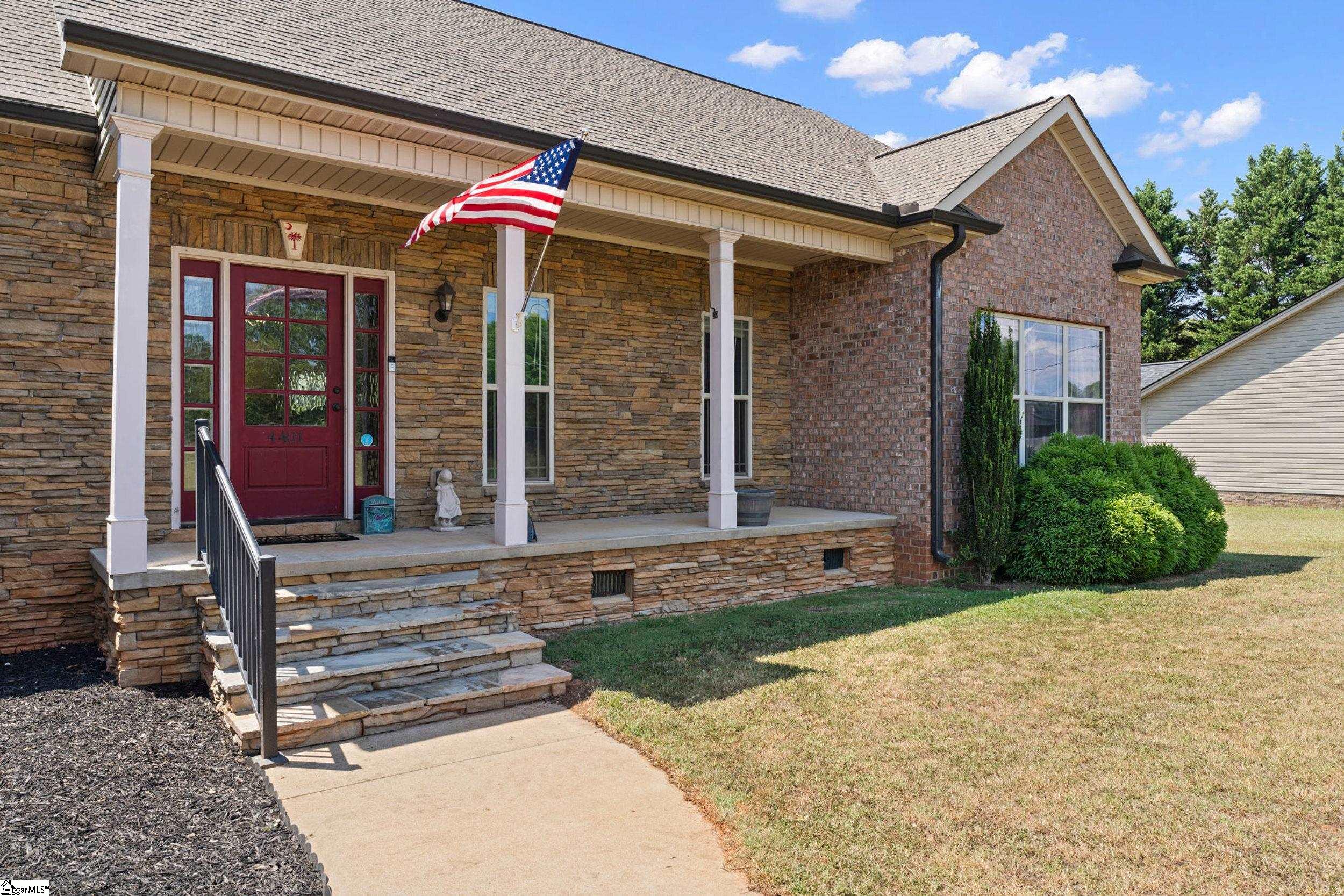 4401 Parris Bridge Road Boiling Springs, SC 29316 - Photo 5 of 44